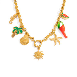 Collar de Acero Inoxidable con Colgante de Pimiento Picante y Estrella de Mar, Joyería con Temática Oceánica, Chapado en Oro de 18K - Product Image 5