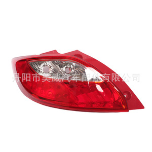 ไฟท้ายรถมาสด้า M2 สีแดงแบบ LED สำหรับรถแฮทช์แบค อะไหล่ทดแทน - Product Image 4