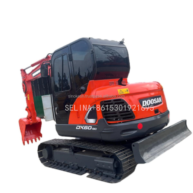 Used Korea Doosan Dx60 DH60-7 6ton Wheel Excavator with for Engine 141KW Power Motor Core Components in Shanghai