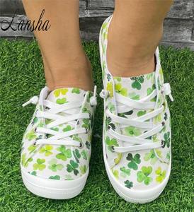 Vente en gros d'usine d'oeuf de pâques et de trèfle vert imprimé chaussures de marche confortables semelle plate super douce pour femmes chaussures en toile à lacets - Product Image 6