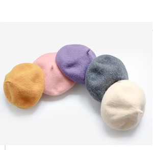 Berets-ea001 en gros multicolore Design de mode femme fausse fourrure béret casquette plate, haute qualité adulte personnalisé béret chapeaux pour femmes - Product Image 3