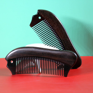 Peine con forma de pez de cuerno de vaca, 10-15Cm, para niños y mujeres, masaje, cuidado del cabello, uso doméstico - Product Image 3