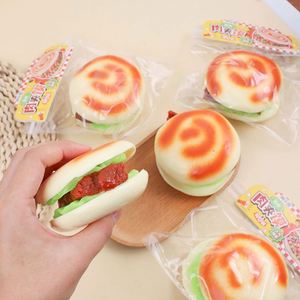 ของเล่นบีบแฮมเบอร์เกอร์จีนตลกๆ ขายส่ง รับผลิตแบบ OEM/ODM ของเล่นบรรเทาความวิตกกังวล ของเล่นบีบแฮมเบอร์เกอร์แบบนุ่ม ลดความเครียด ผลิตจาก TPR สั่งซื้อจำนวนมากได้ - Product Image 1