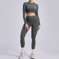 Aoyema Vêtements de sport avec logo personnalisé Costumes très vendus Ensemble leggings et hauts de yoga à compression extensible et à manches longues et séchage rapide