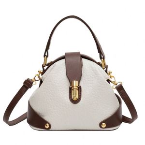 กระเป๋าสะพายข้างผู้หญิงแบรนด์ดัง หนังคุณภาพสูง - Product Image 1