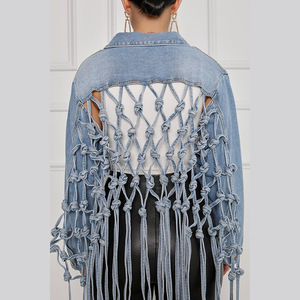 OEM <span class=keywords><strong>Veste</strong></span> en jean pour femmes Vêtements d'extérieur décontractés pour femmes <span class=keywords><strong>Veste</strong></span> d'automne en denim Manteau boutonné <span class=keywords><strong>Veste</strong></span> en jean oversize pour femmes - Product Image 4