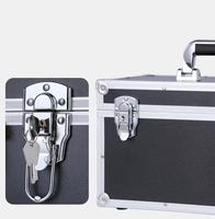 Boîte de présentation d'équipement OEM verrouillable - Valise à outils en aluminium noir avec mousse prédécoupée de précision
