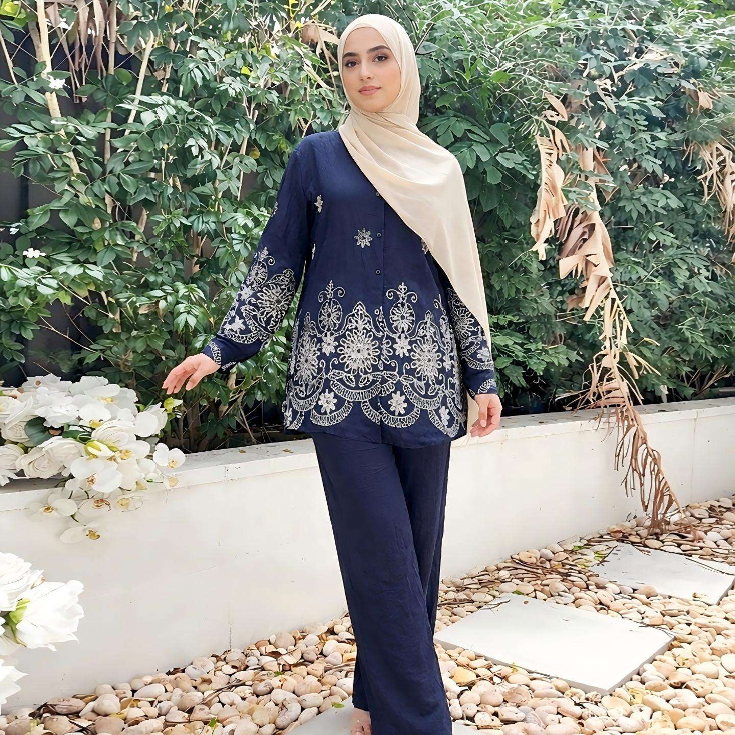 สีน้ำเงิน