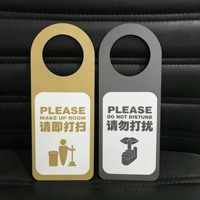 Étiquettes suspendues personnalisées en PVC pour porte, impression recto-verso, panneaux d'avertissement bilingues « Nettoyage en cours »