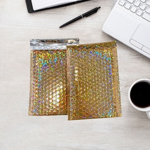 Sobres de Burbuja Holográficos de Lujo - Ecológicos y Reciclables, Opción de Logotipo Personalizado, Embalaje Exprés - Product Image 1