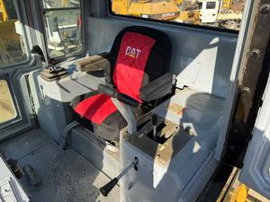 Nuevo Bulldozer Caterpillar D6G Usado en Japón, Modelo 2022, Motor CAT, Bomba y Caja de Cambios, Capacidad de Empuje de 3.27m3 - Product Image 4