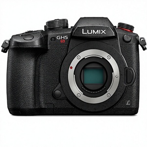 Appareil photo numérique 4K Panasonic GH5S Body, appareil photo sans miroir 10,2 mégapixels avec capteur MOS haute sensibilité, capteur CMOS sans miroir - Product Image 1