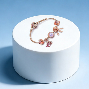 <span class=keywords><strong>Pulsera</strong></span> de la serie Daisy de oro rosa con diseño de galaxia hueca, moderna, para mujer, de Pangjia, modelo 74, ideal para cumpleaños y San Valentín, venta al por mayor. - Product Image 5