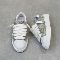 Chaussures de marche décontractées tendance à prix d'usine, nouveau modèle, basses, respirantes, à motif uni, légères, avec empeigne confortable
