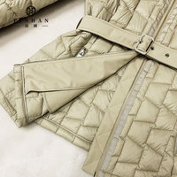 Classique léger matelassé femmes manteau mince Nylon tissus plié duvet de canard manteau avec ceinture en cuir matelassé doudounes dames