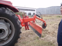 Lame arrière hydraulique / niveleuse montée sur tracteur pour le nivellement des terres agricoles et la préparation du sol