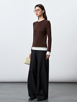 Pull en maille de coton doux et décontracté pour femme, coupe ajustée, col rond, manches longues, avec poignets contrastants blancs, idéal pour le quotidien et la superposition, vente en gros