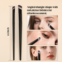 Pinceau de maquillage triangulaire simple OEM en vrac, noir, avec logo personnalisé, en poils synthétiques, pour fond de teint, surligneur, contour et correcteur