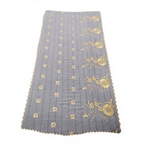 En gros Châle en mousseline pour femme, motif bouquet de tournesols brodé or style tulipe, avec bordure en dentelle, léger et respirant, OEM ODM - Product Image 2