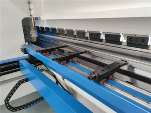 เครื่องดัดแบบกด 200T 300T พร้อมระบบ Delem DA53T สำหรับการผลิตสแตนเลส อุปกรณ์ครัว ประตู หน้าต่าง และกรอบ - Product Image 3