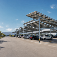 Structure de montage de carport photovoltaïque sur mesure en acier, conçue selon des plans, pour projets de stationnement