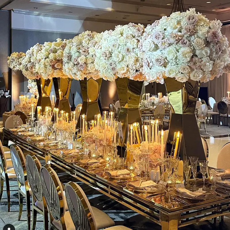 โต๊ะดอกไม้สีทองเงินแบบยืนสำหรับงานแต่งงานพื้นผิวกระจกชุบไฟฟ้าของตกแต่งกลางโต๊ะแต่งงาน