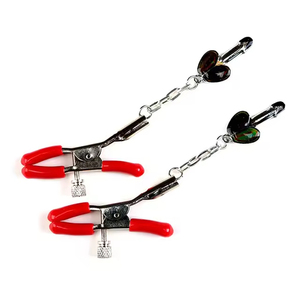 ที่หนีบหัวนมรูปหัวใจโลหะสีแดง ดีไซน์กันน้ำ สำหรับเกมเซ็กซ์ BDSM สำหรับผู้ใหญ่ ที่หนีบหัวนมและอวัยวะเพศชาย - Product Image 4