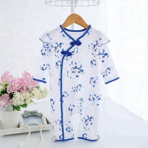 Romper de Estilo Chino para Bebé Niña, Romper de Manga Larga con Volantes - Product Image 4