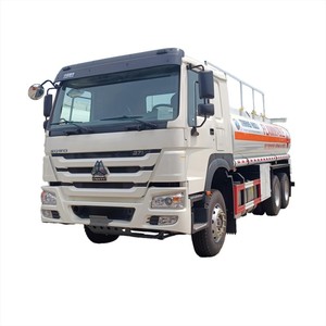 รถบรรทุกน้ำมันเคลื่อนที่ HOWO 6x4 25000 ลิตร พร้อมปั๊มน้ำมันดีเซล สำหรับงานเหมืองและก่อสร้าง - Product Image 1