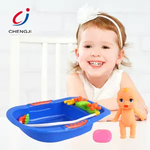 Sevimli plastik erken öğretici oyuncaklar moda reborn yıkama bebek bebek banyo küvet yüzme simidi