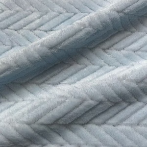 Conception personnalisée tricoté chaîne deux côtés chaud doux 250Gsm 100% polyester Jacquard flanelle polaire pour vêtements de détente - Product Image 1