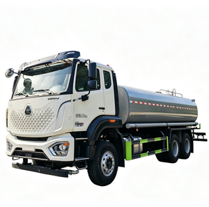 Camión Cisterna de Agua Sinotruk Howo Mate 6*4 de 20 CBM - Product Image 1
