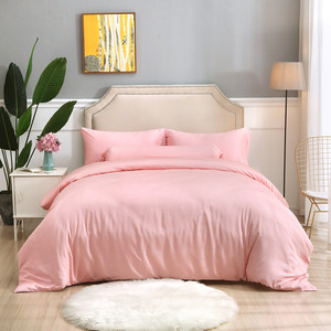 Vente en gros usine – Housse de couette de mariage rose imprimée en microfibre 400TC, tissu pré-lavé, doux et chaud, ensemble de couette en stock - Product Image 3
