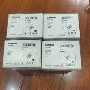 Transformador de Corriente Siemens 7KT1 200, 720 V CA, 3x60, 5 A, Hecho en Alemania - Product Image 1