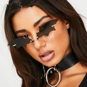 Lunettes de soleil sans monture pour femmes, forme nuage flamme déchirée, style unique, de marque tendance - Product Image 4