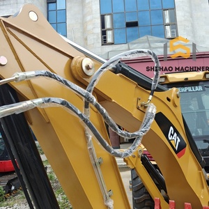Chargeuse-pelleteuse Caterpillar 420F d'occasion, 20 tonnes, équipement de construction haute performance avec moteur PLC, à vendre - Product Image 4