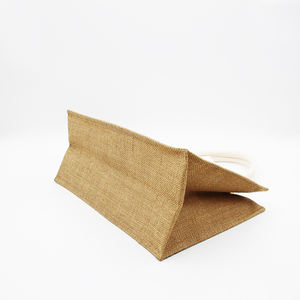 Bolso de <span class=keywords><strong>compras</strong></span> de arpillera liso al por mayor, bolso de <span class=keywords><strong>compras</strong></span> de yute de arpillera ecológico natural grande impreso personalizado, bolso de playa con logotipos - Product Image 6