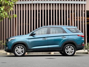 DFSK Glory <span class=keywords><strong>560</strong></span> 1.5T manuel 7 places SUV Euro V d'occasion <span class=keywords><strong>2020</strong></span> – Véhicule familial et professionnel spacieux, fiable et économe en carburant - Product Image 4