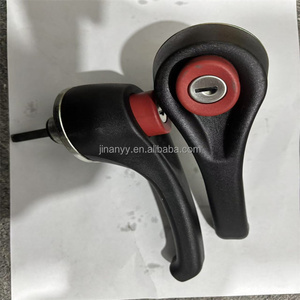 05932130 Verrou de capot arrière pour rouleau compresseur - Product Image 1