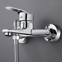 Robinet de douche mural moderne en céramique, finition chrome poli, mitigeur carré à poignée unique, jet de pluie