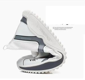 Chaussures décontractées tendance automne 2026, nouvelles baskets respirantes en tissu Fly Weave, noires, mode pop, chaussures de course pour garçons, pas cher - Product Image 3