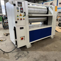 Machine de gaufrage automatique pour grain de bois, fournie par l'usine