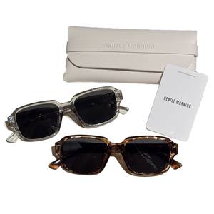 Gafas de sol cuadradas Renyu con montura de PC, negras, polarizadas, sin graduación, para cualquier forma de rostro, estilo casual para vacaciones - Product Image 1