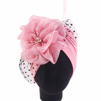 Topi Pernikahan Wanita Model Fashion Grosir Yiwu, Topi Bunga Besar Berbahan Kain Kasa Polos dengan Bulu