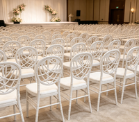 Chaise Chiavari en résine blanche en gros avec coussins pour mariage, banquet, hôtel, événement extérieur, chaises empilables pour fête, directement de l'usine
