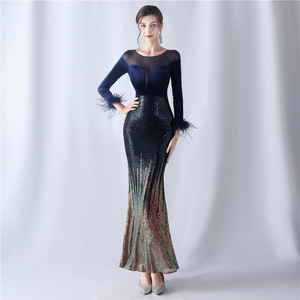 31572 #   Nuevo Producto, Vestido de Noche de Alta Gama con Cuentas en Degradado y Pedrería - Product Image 3