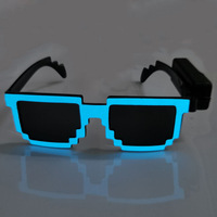 Lunettes sans fil LED Mosaic Disco Light-Up Funny Bar KTV Cheer Props for Party Halloween Christmas & New Year Plastic Material