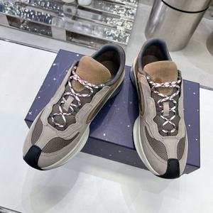 Luxurious Designer <b>Shoes</b> with Contrasting Colors Breathable Mesh Closed Toe Fashion Trend Lightweight Sports <b>Casual</b> <b>Shoes</b> - Product Image 3