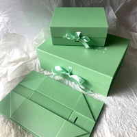 Boîte cadeau en carton rigide pliable magnétique de luxe recyclable avec impression de logo personnalisé et ruban pour les petites entreprises cosmétiques