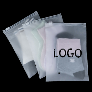 Bolsas de Polietileno Transparentes con Cierre Zip, Personalizadas con Logotipo, de Alta Calidad, para Empacar Ropa y Ropa Interior - Product Image 2